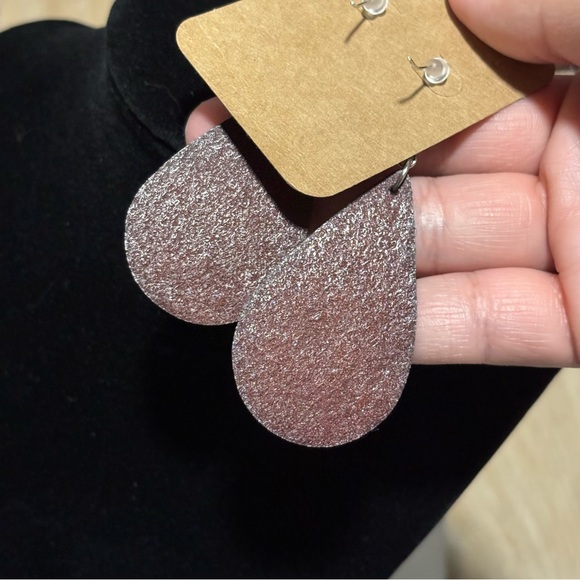 Paparazzi Leather Hibiscus Dangle Earrings, Boho Lightweight Fashion Jewelry - Picture 8 of 8